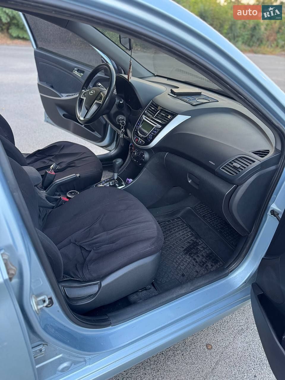 Hyundai Accent 2011 VIN Z94CU41DBBR044204 фото оголошення 5 з 7