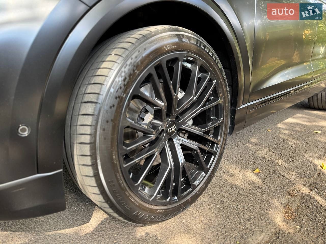 Audi Q8 2024 VIN WAUZZZF15SD002594 фото оголошення 24 з 54