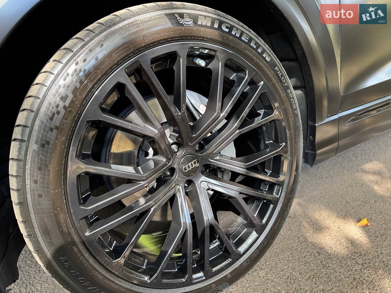 Audi Q8 2024 VIN WAUZZZF15SD002594 фото оголошення 25 з 54