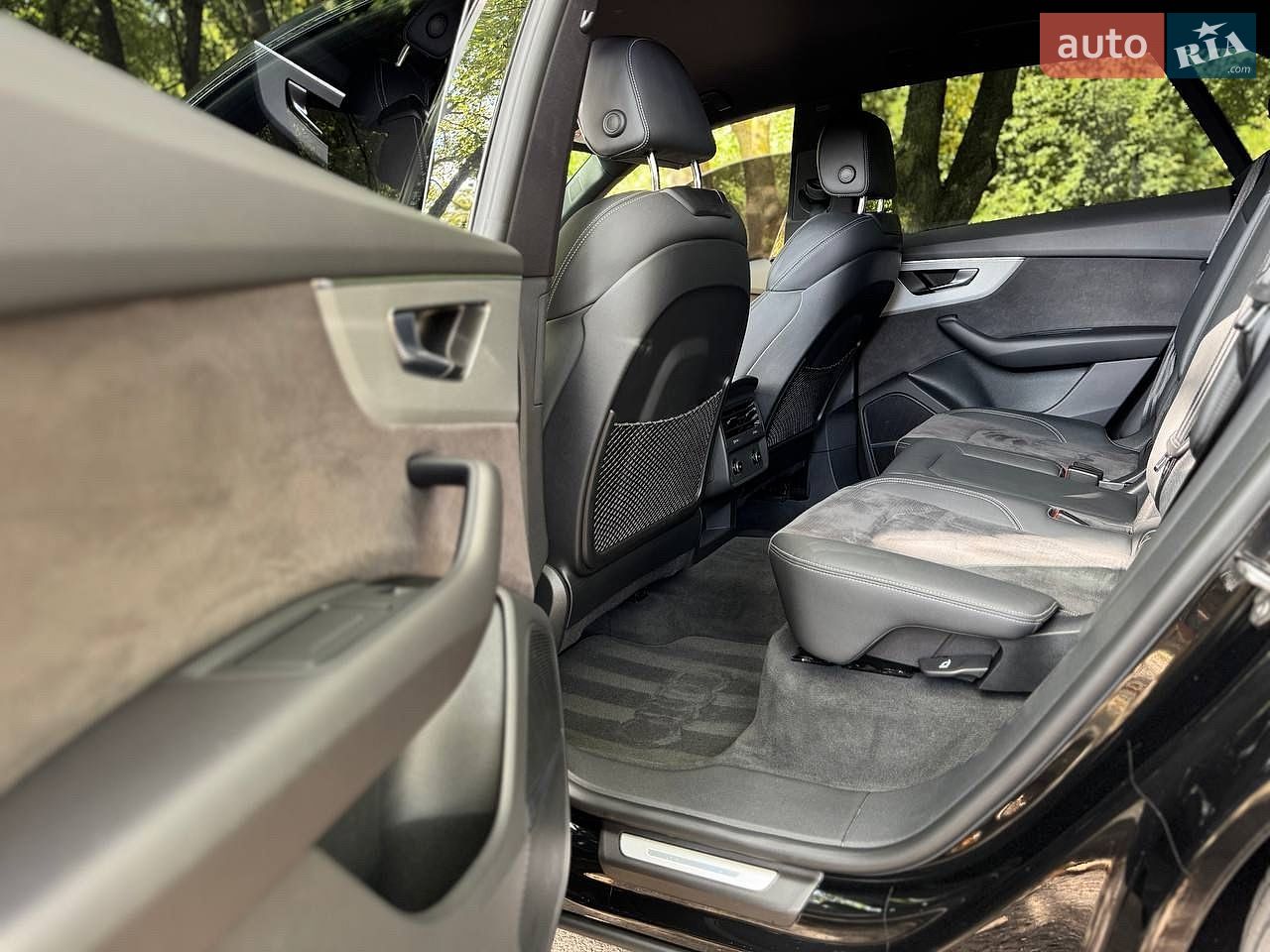 Audi Q8 2024 VIN WAUZZZF15SD002594 фото оголошення 37 з 54