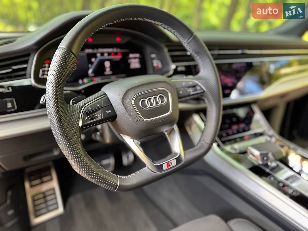 Audi Q8 2024 VIN WAUZZZF15SD002594 фото оголошення 33 з 54