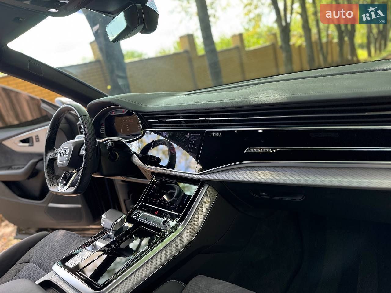 Audi Q8 2024 VIN WAUZZZF15SD002594 фото оголошення 44 з 54