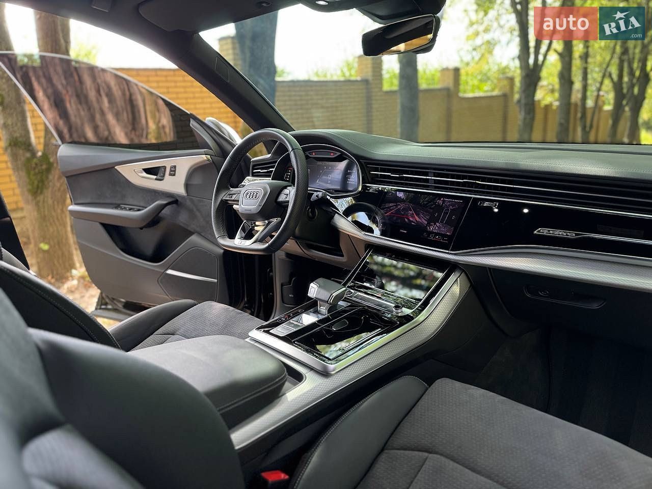 Audi Q8 2024 VIN WAUZZZF15SD002594 фото оголошення 41 з 54