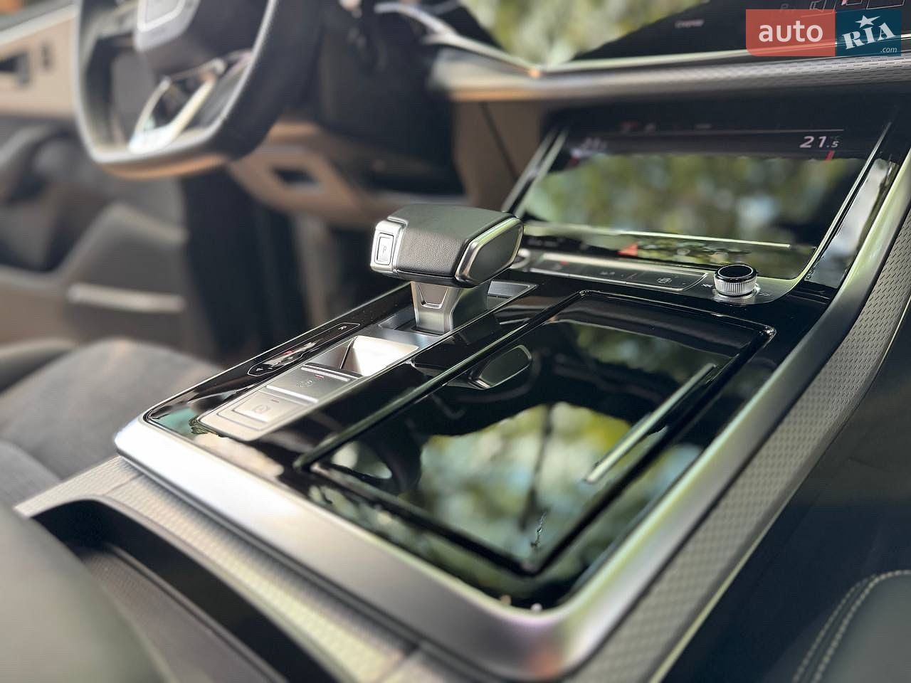 Audi Q8 2024 VIN WAUZZZF15SD002594 фото оголошення 46 з 54