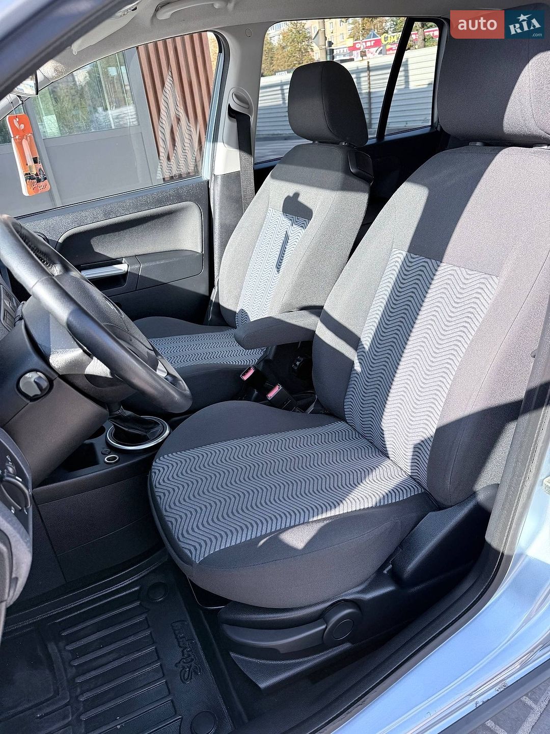 Ford Fusion 2006 VIN WF0UXXGAJU6R84631 фото оголошення 8 з 16