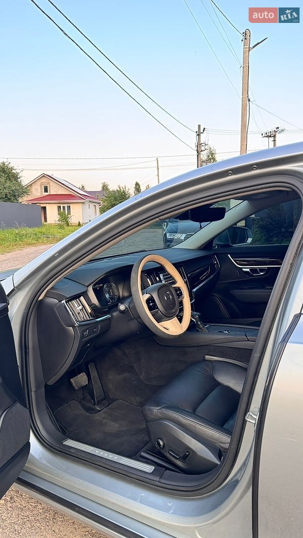 Volvo S90 2016 VIN YV1PS68BCH1006597 фото оголошення 14 з 33