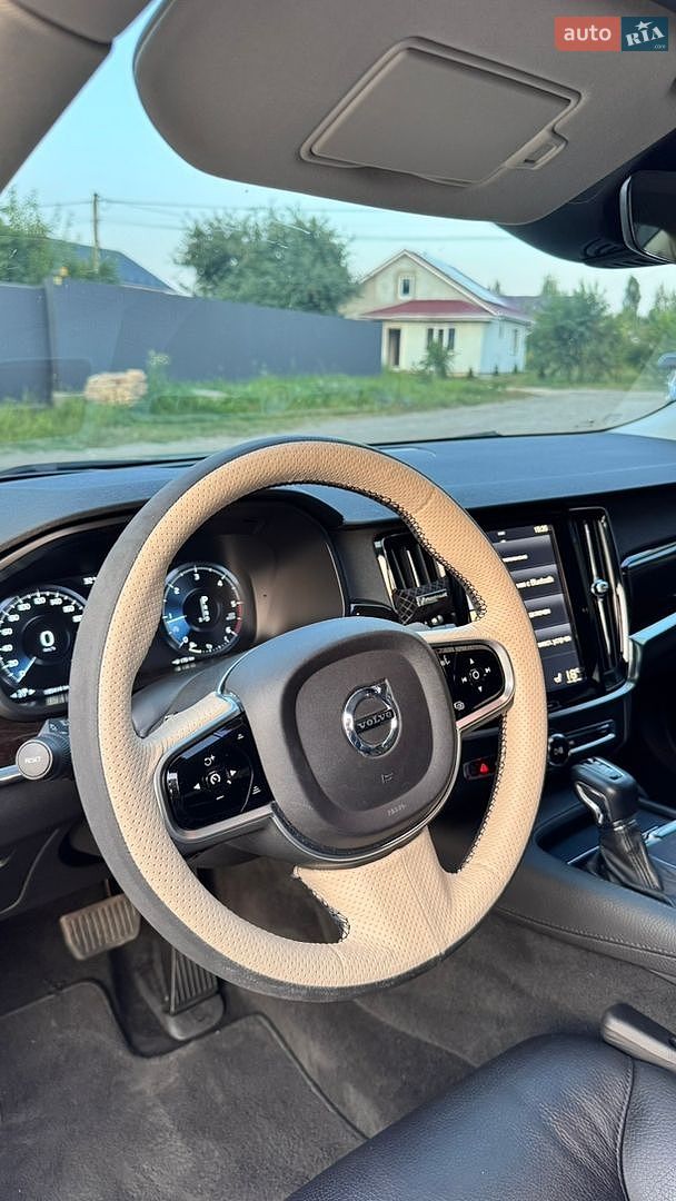 Volvo S90 2016 VIN YV1PS68BCH1006597 фото оголошення 16 з 33