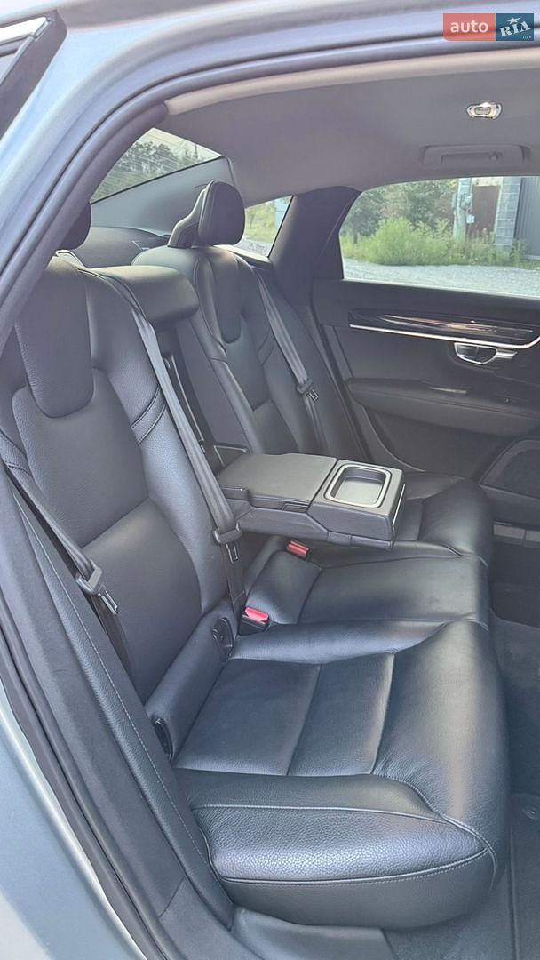 Volvo S90 2016 VIN YV1PS68BCH1006597 фото оголошення 22 з 33