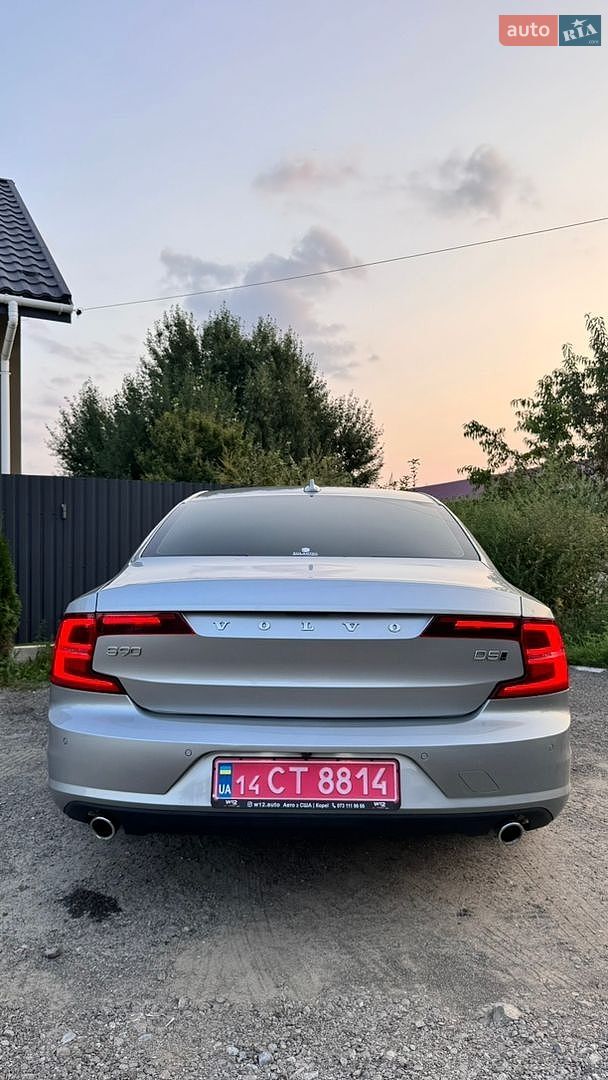 Volvo S90 2016 VIN YV1PS68BCH1006597 фото оголошення 10 з 33