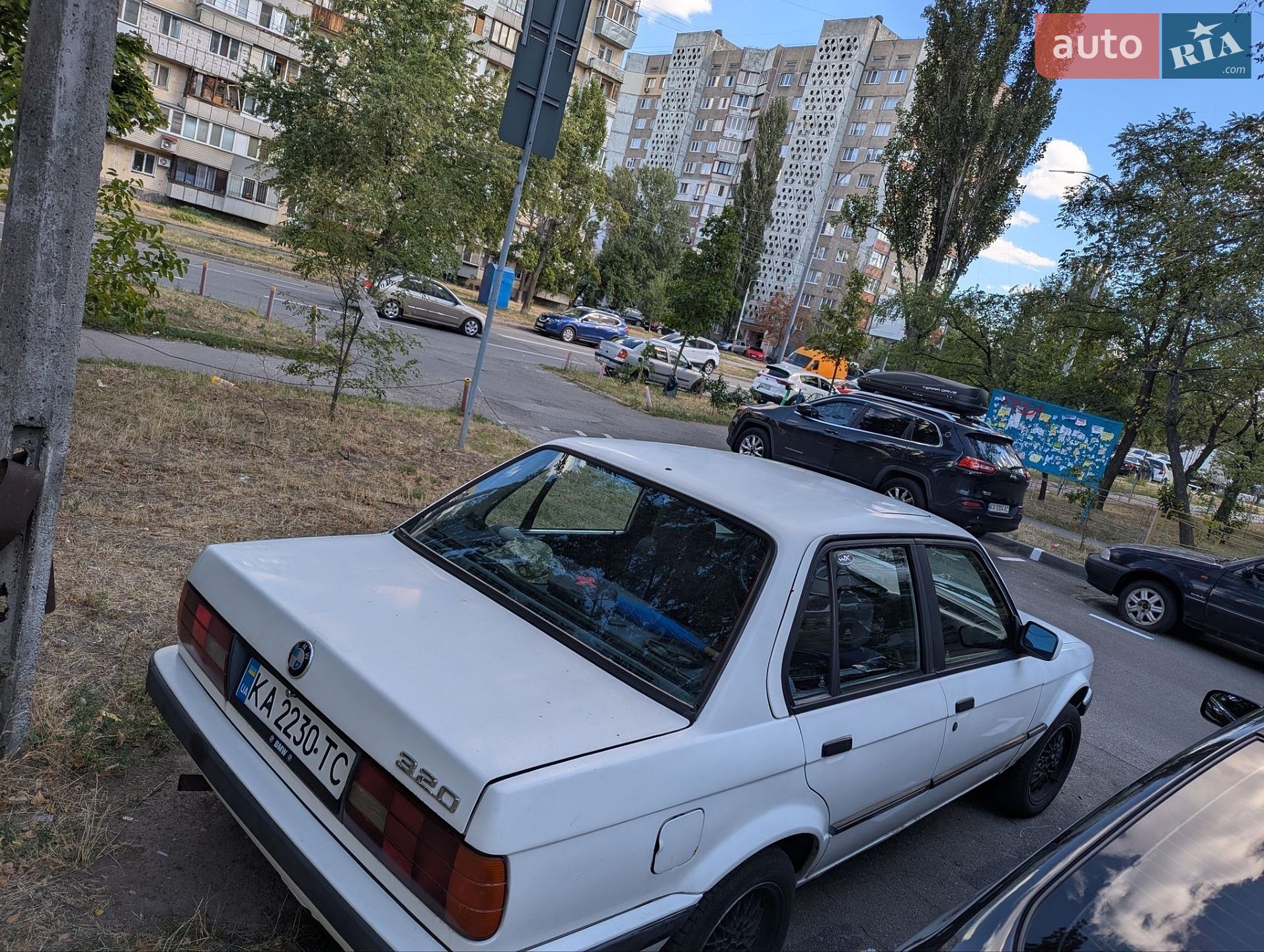 BMW 3 Series 1985 VIN WBAAC310000827313 фото оголошення 3 з 4