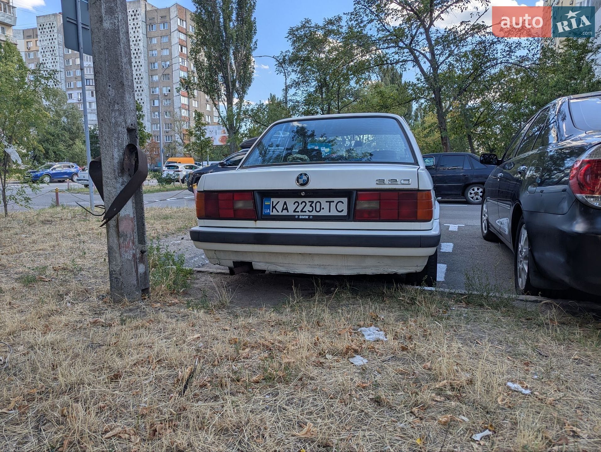 BMW 3 Series 1985 VIN WBAAC310000827313 фото оголошення 4 з 4