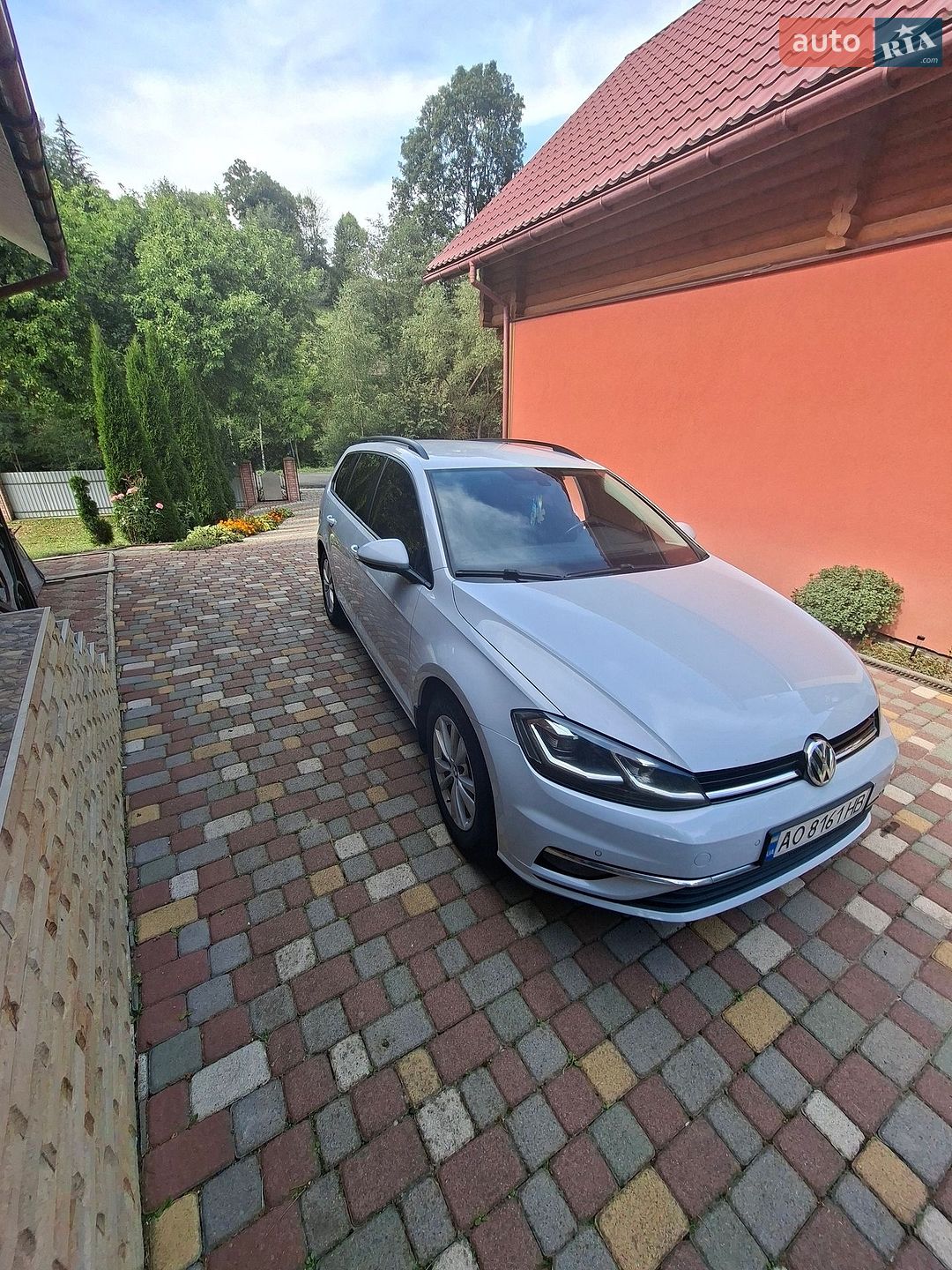 Volkswagen Golf 2017 VIN WVWZZZAUZJP525725 фото оголошення 2 з 10