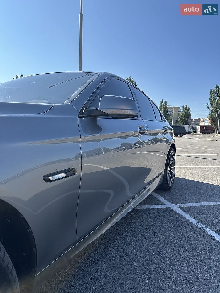 BMW 5 Series 2012 VIN WBAFR7C56DC823078 фото оголошення 4 з 9