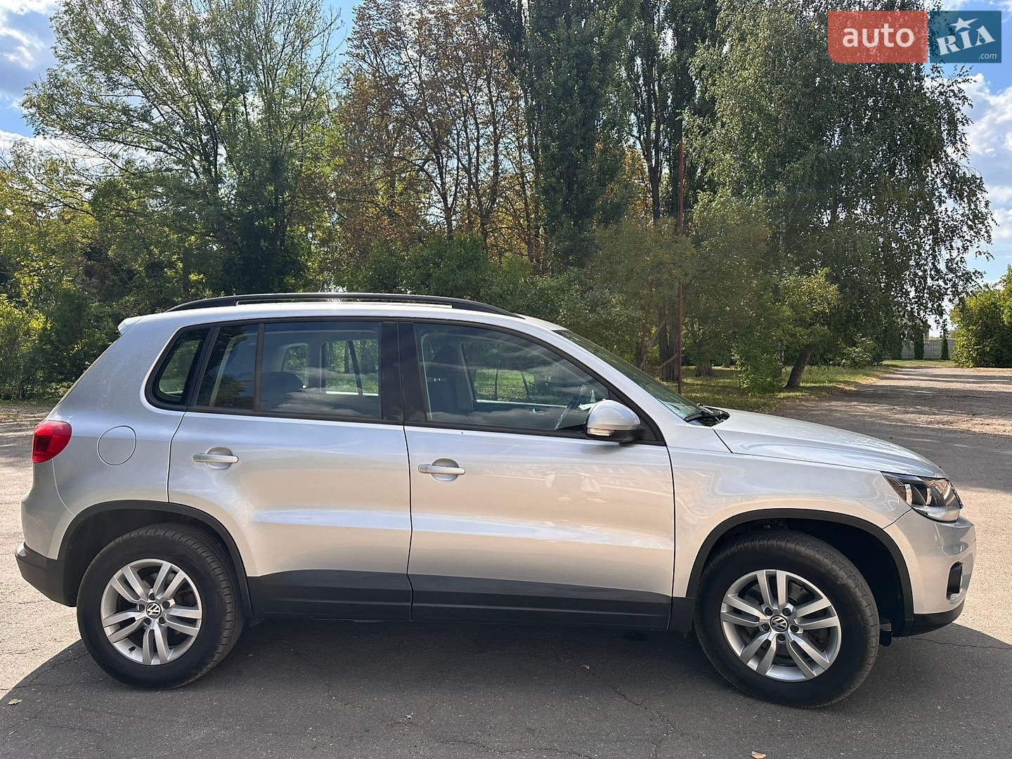 Volkswagen Tiguan 2011 VIN WVGZZZ5NZCW025882 фото оголошення 9 з 31