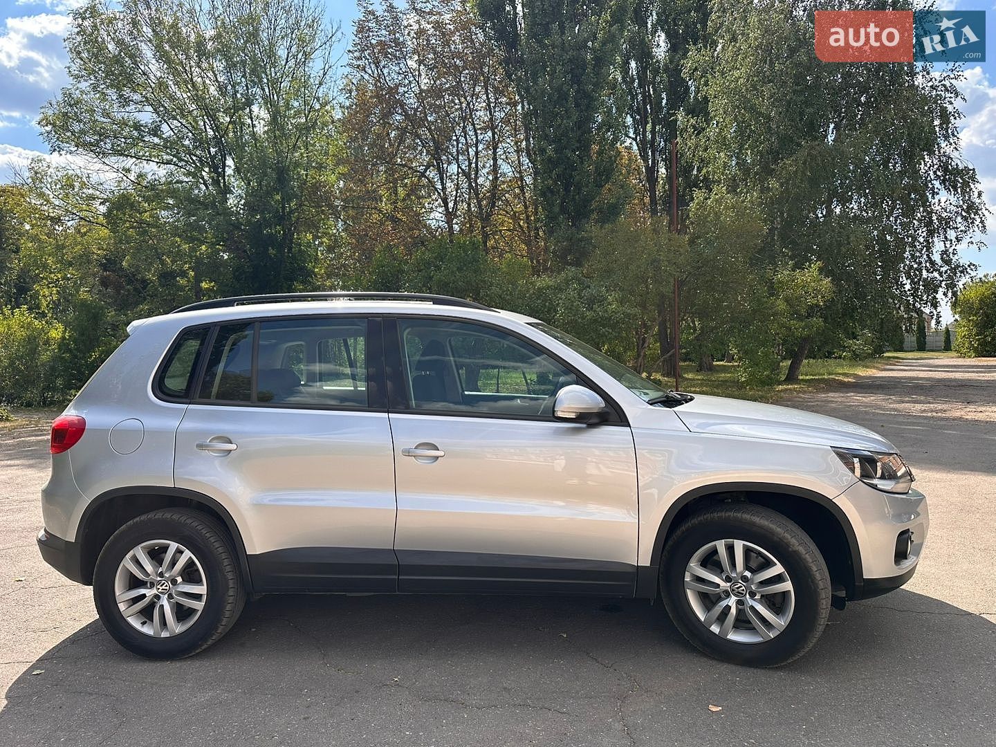 Volkswagen Tiguan 2011 VIN WVGZZZ5NZCW025882 фото оголошення 8 з 31