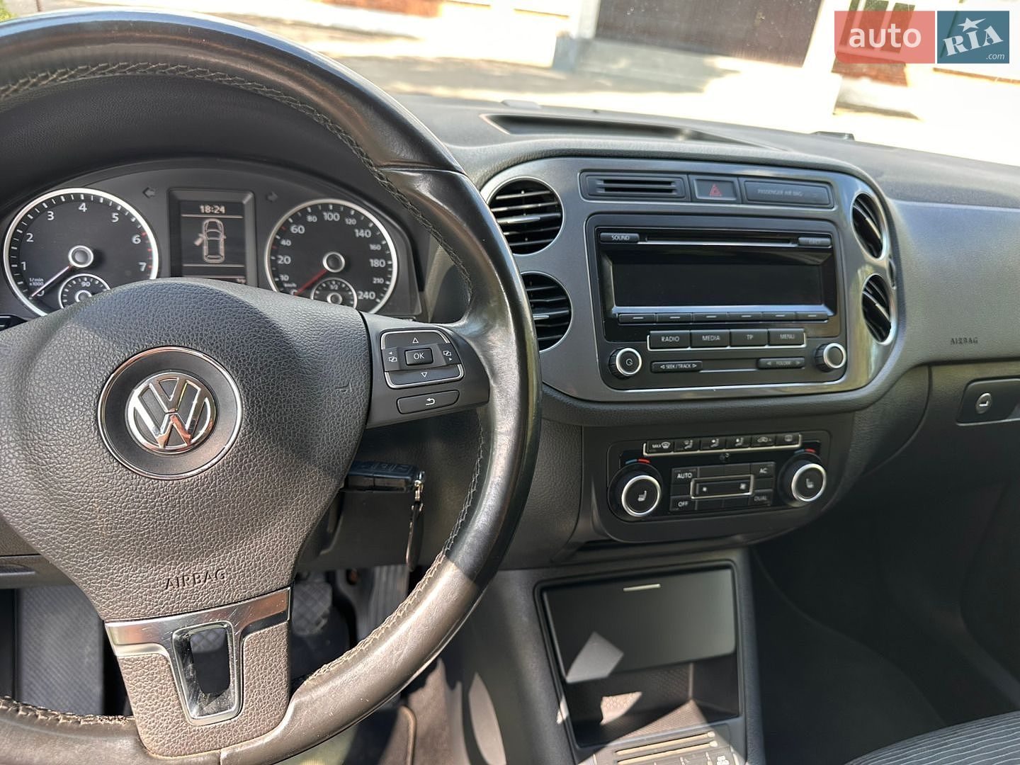 Volkswagen Tiguan 2011 VIN WVGZZZ5NZCW025882 фото оголошення 16 з 31
