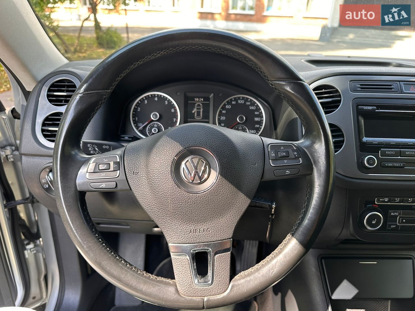 Volkswagen Tiguan 2011 VIN WVGZZZ5NZCW025882 фото оголошення 17 з 31