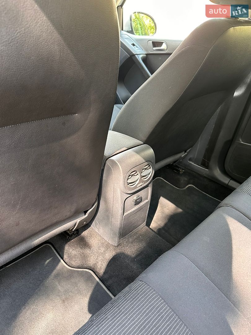 Volkswagen Tiguan 2011 VIN WVGZZZ5NZCW025882 фото оголошення 24 з 31