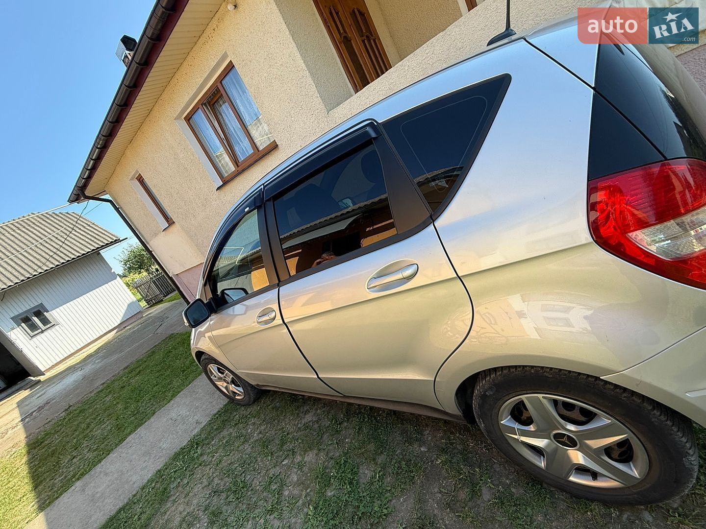 Mercedes-Benz A-Class 2010 VIN WDD1690071J843253 фото оголошення 2 з 12