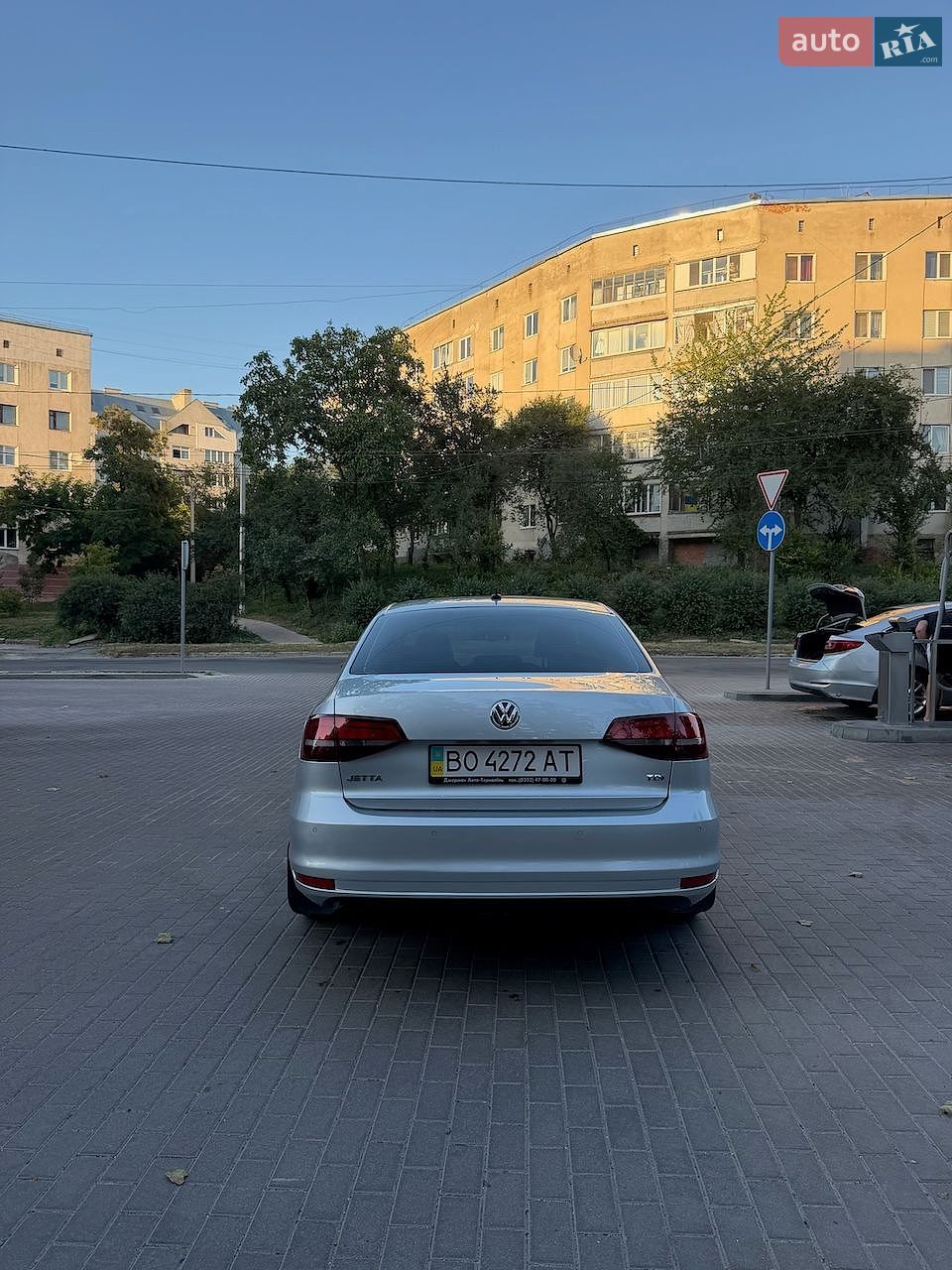 Volkswagen Jetta 2016 VIN WVWZZZ16ZGM016078 фото оголошення 4 з 12