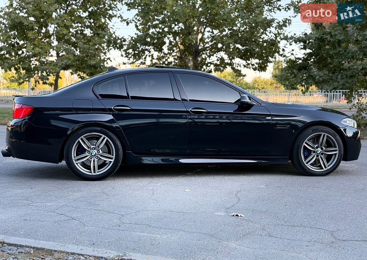 BMW 5 Series 2013 VIN WBA5B3C50ED533973 фото оголошення 16 з 49