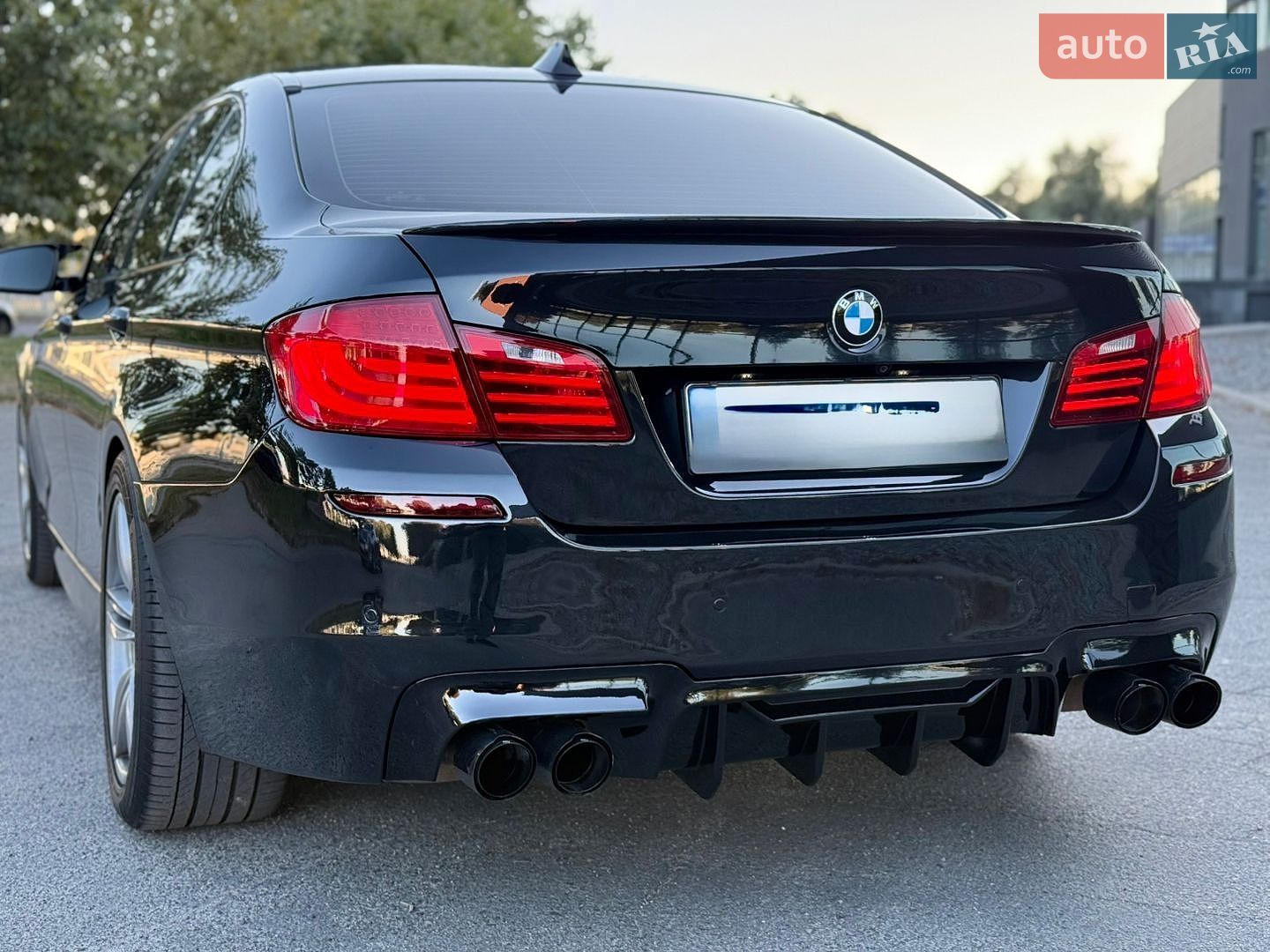 BMW 5 Series 2013 VIN WBA5B3C50ED533973 фото оголошення 11 з 49