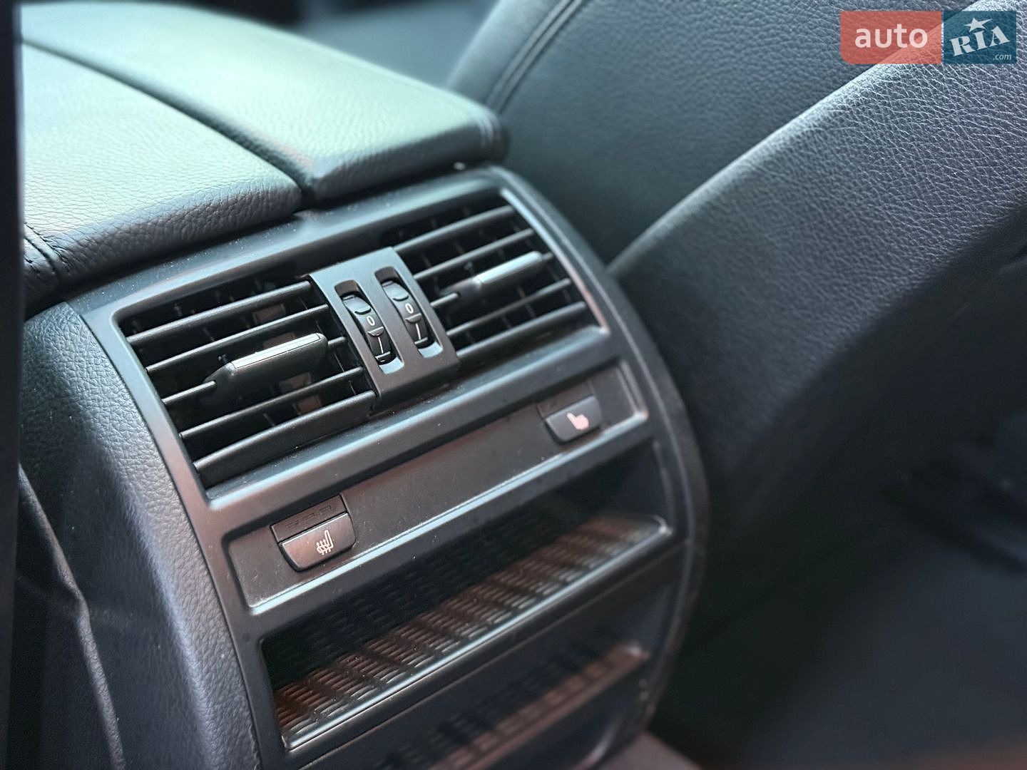 BMW 5 Series 2013 VIN WBA5B3C50ED533973 фото оголошення 45 з 49