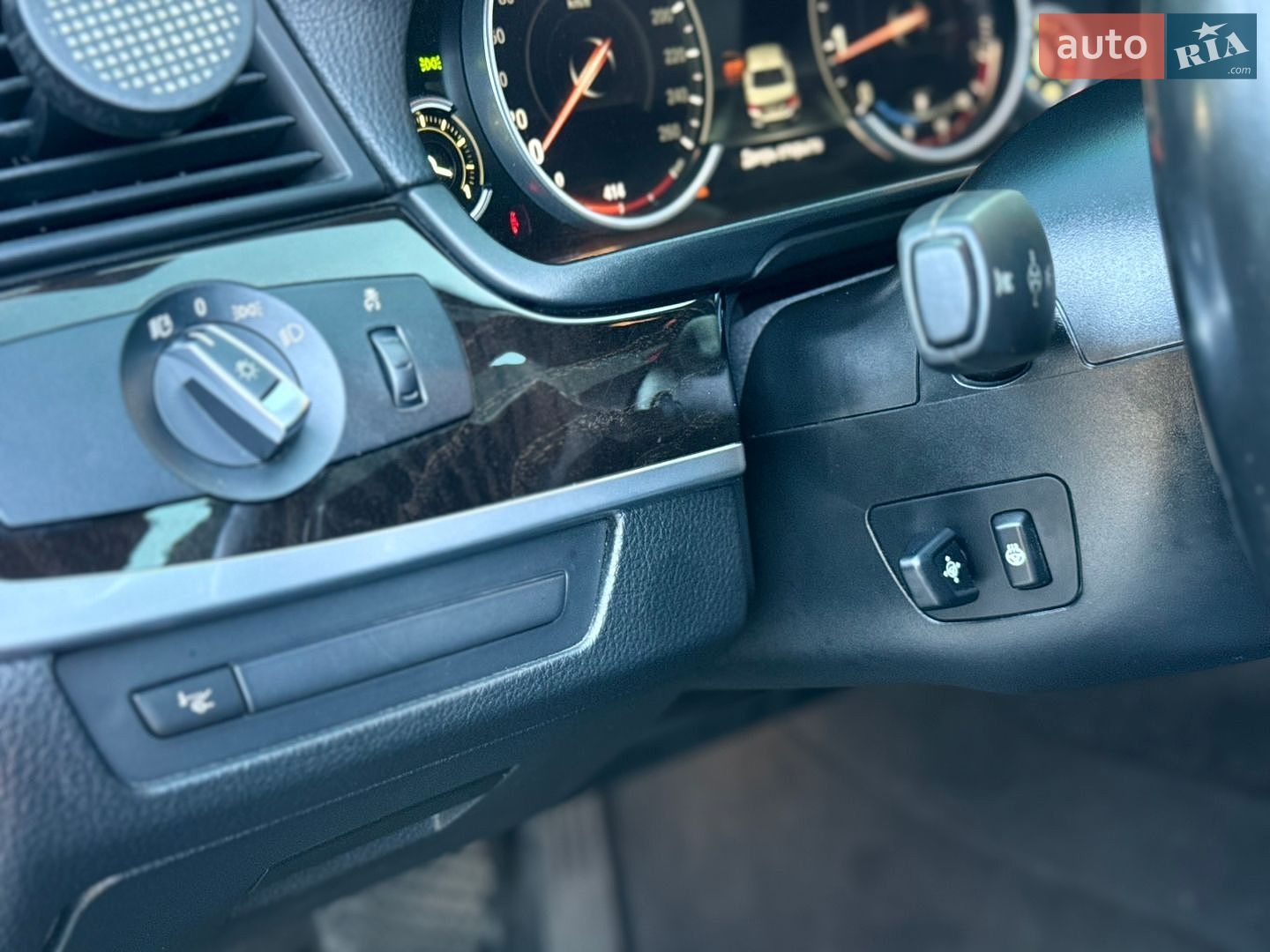 BMW 5 Series 2013 VIN WBA5B3C50ED533973 фото оголошення 43 з 49