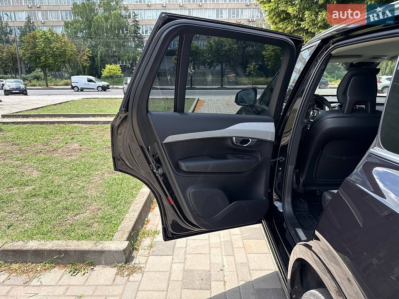 Volvo Xc90 2019 VIN YV1LC25UCL1547142 фото оголошення 20 з 26