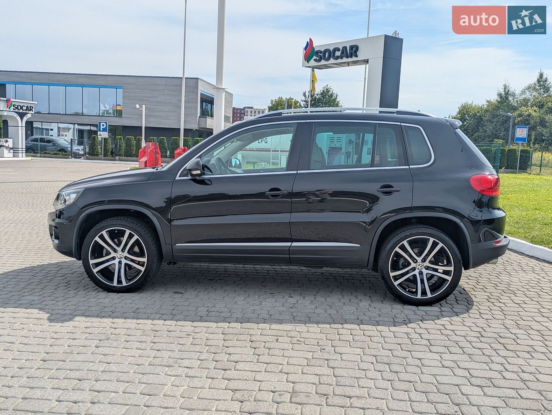 Volkswagen Tiguan 2015 VIN WVGAV7AX0GW543572 фото оголошення 9 з 31