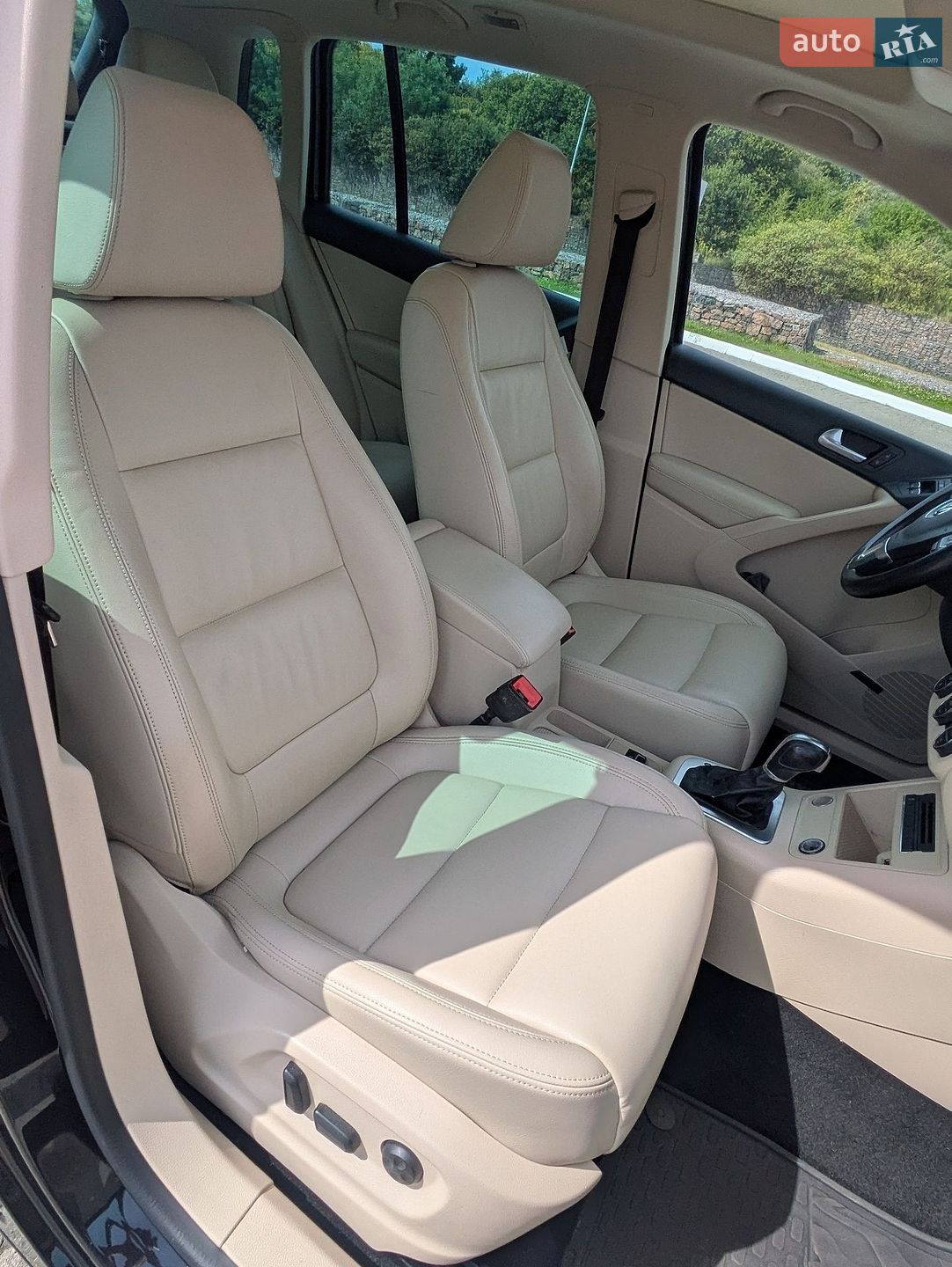 Volkswagen Tiguan 2015 VIN WVGAV7AX0GW543572 фото оголошення 24 з 31