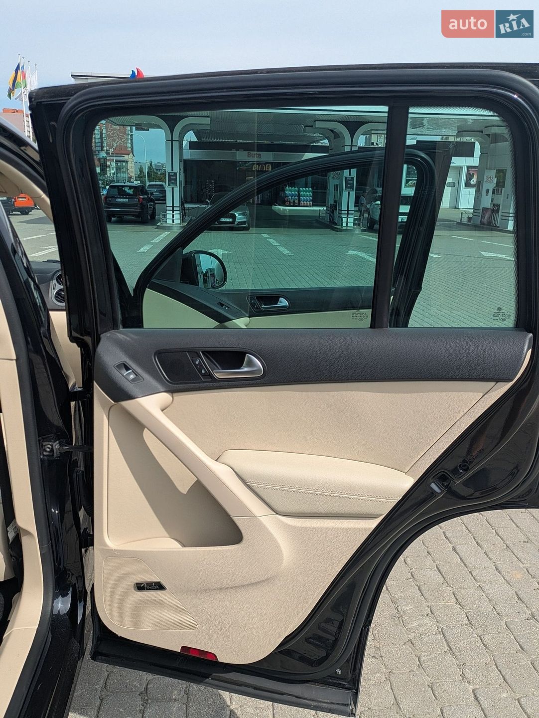 Volkswagen Tiguan 2015 VIN WVGAV7AX0GW543572 фото оголошення 25 з 31