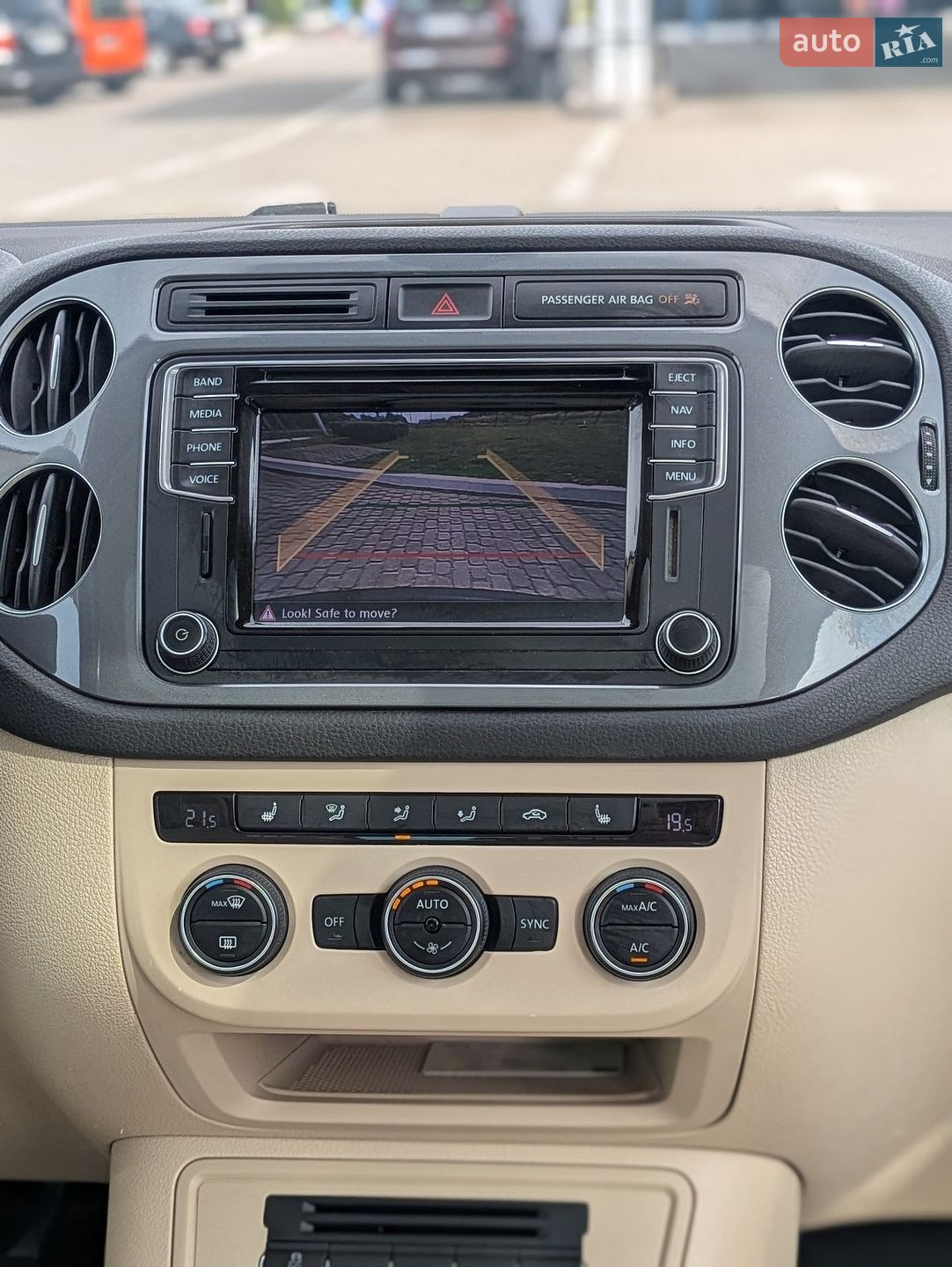 Volkswagen Tiguan 2015 VIN WVGAV7AX0GW543572 фото оголошення 20 з 31