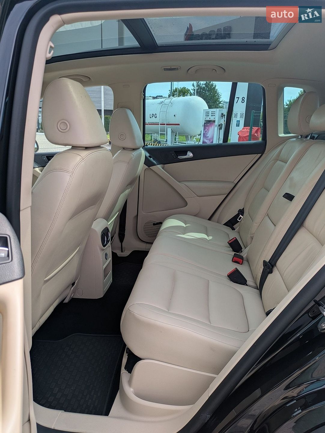 Volkswagen Tiguan 2015 VIN WVGAV7AX0GW543572 фото оголошення 27 з 31