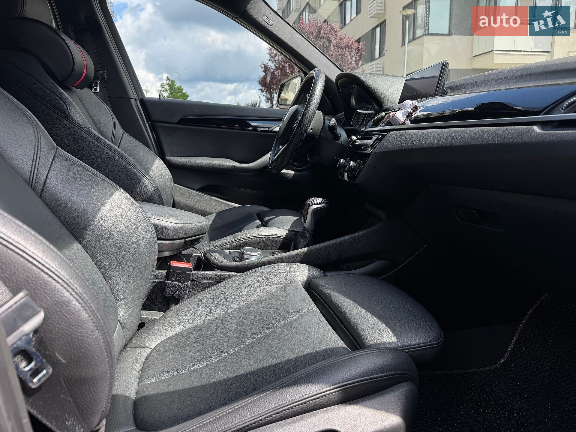 BMW X1 2016 VIN WBXHT3C36H5F72373 фото оголошення 5 з 15