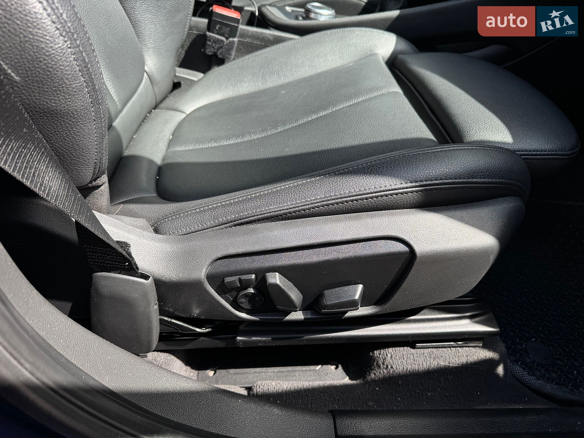 BMW X1 2016 VIN WBXHT3C36H5F72373 фото оголошення 6 з 15