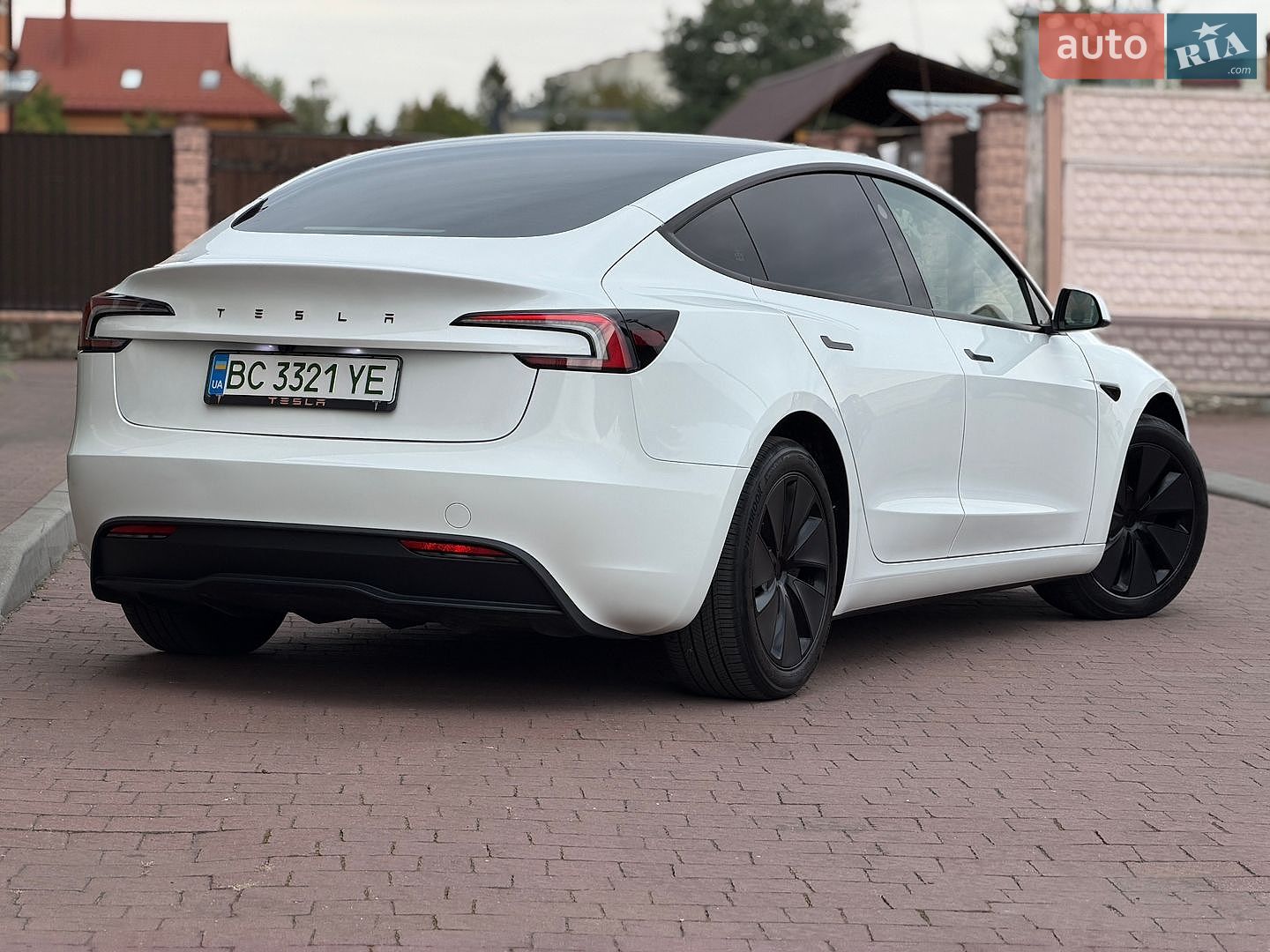 Tesla Model 3 2025 VIN 5YJ3E1EA2SF069895 фото оголошення 16 з 59