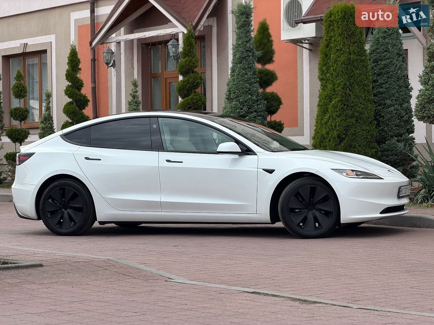Tesla Model 3 2025 VIN 5YJ3E1EA2SF069895 фото оголошення 20 з 59