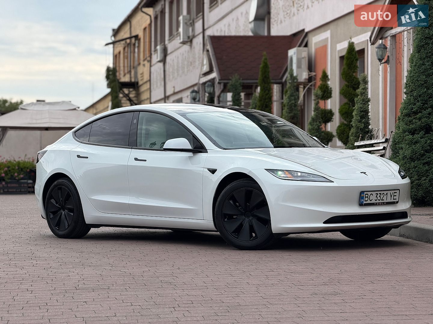 Tesla Model 3 2025 VIN 5YJ3E1EA2SF069895 фото оголошення 22 з 59