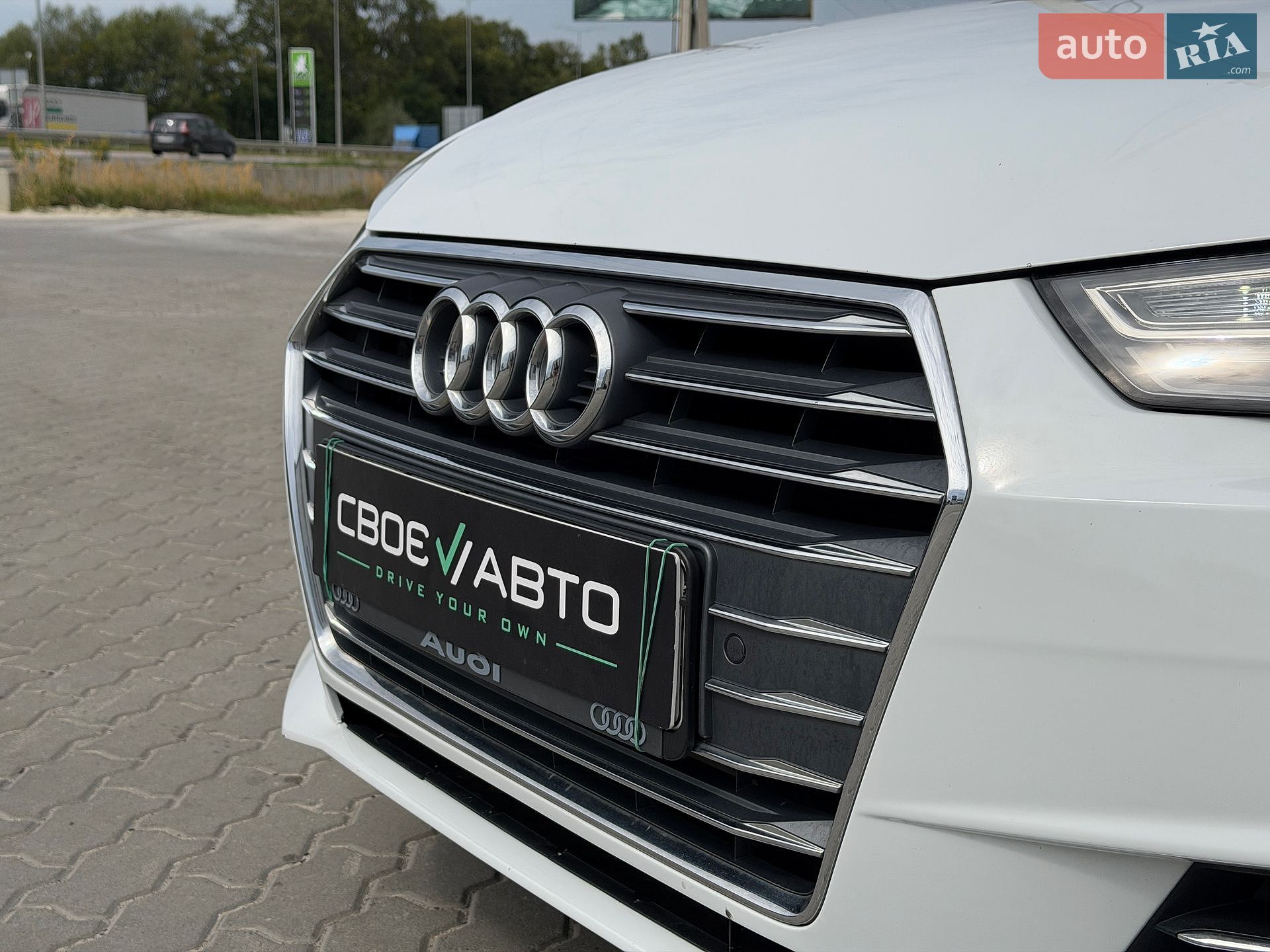 Audi A4 2016 VIN WAUGNAF4XHN010918 фото оголошення 5 з 47