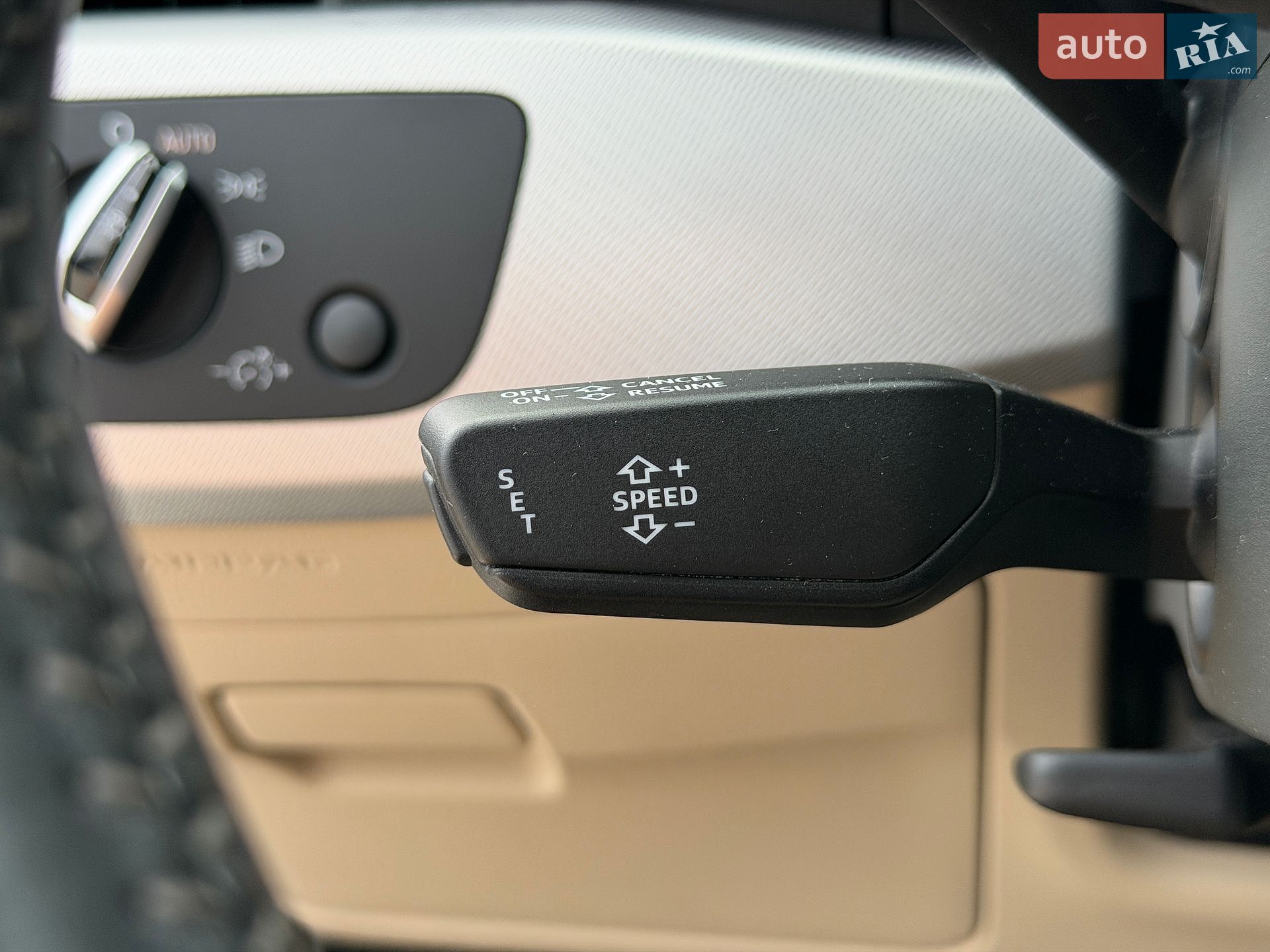 Audi A4 2016 VIN WAUGNAF4XHN010918 фото оголошення 29 з 47
