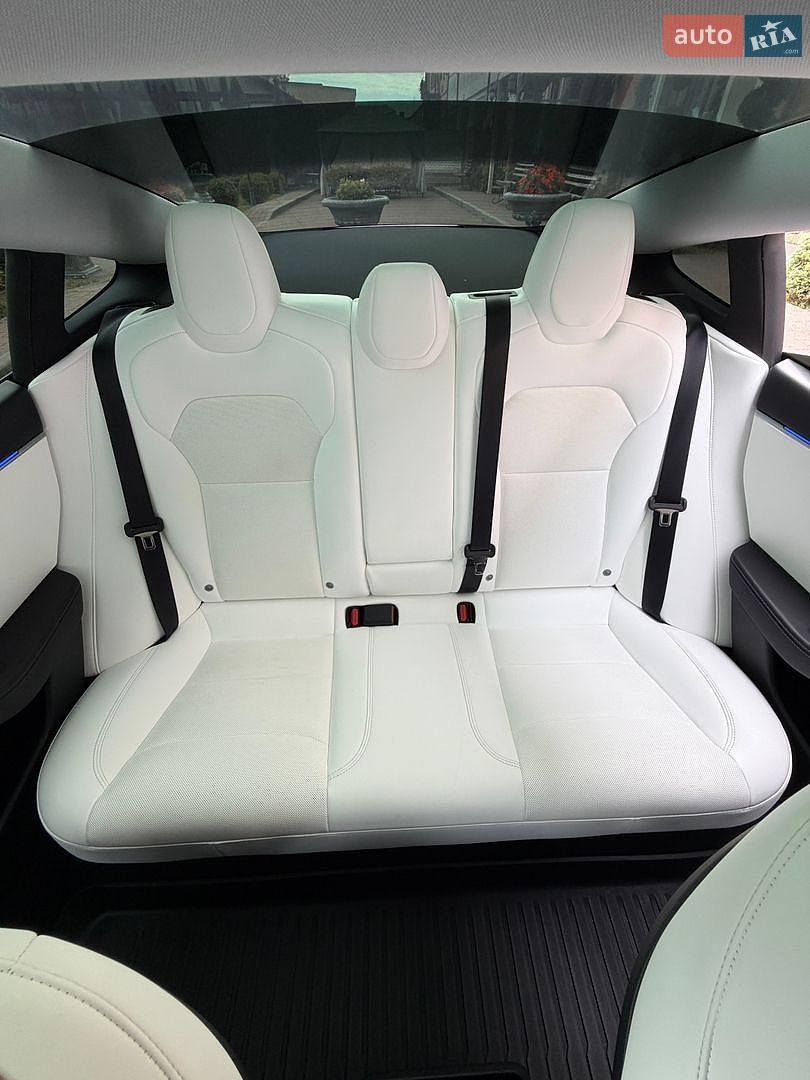 Tesla Model 3 2025 VIN 5YJ3E1EA2SF069895 фото оголошення 54 з 59