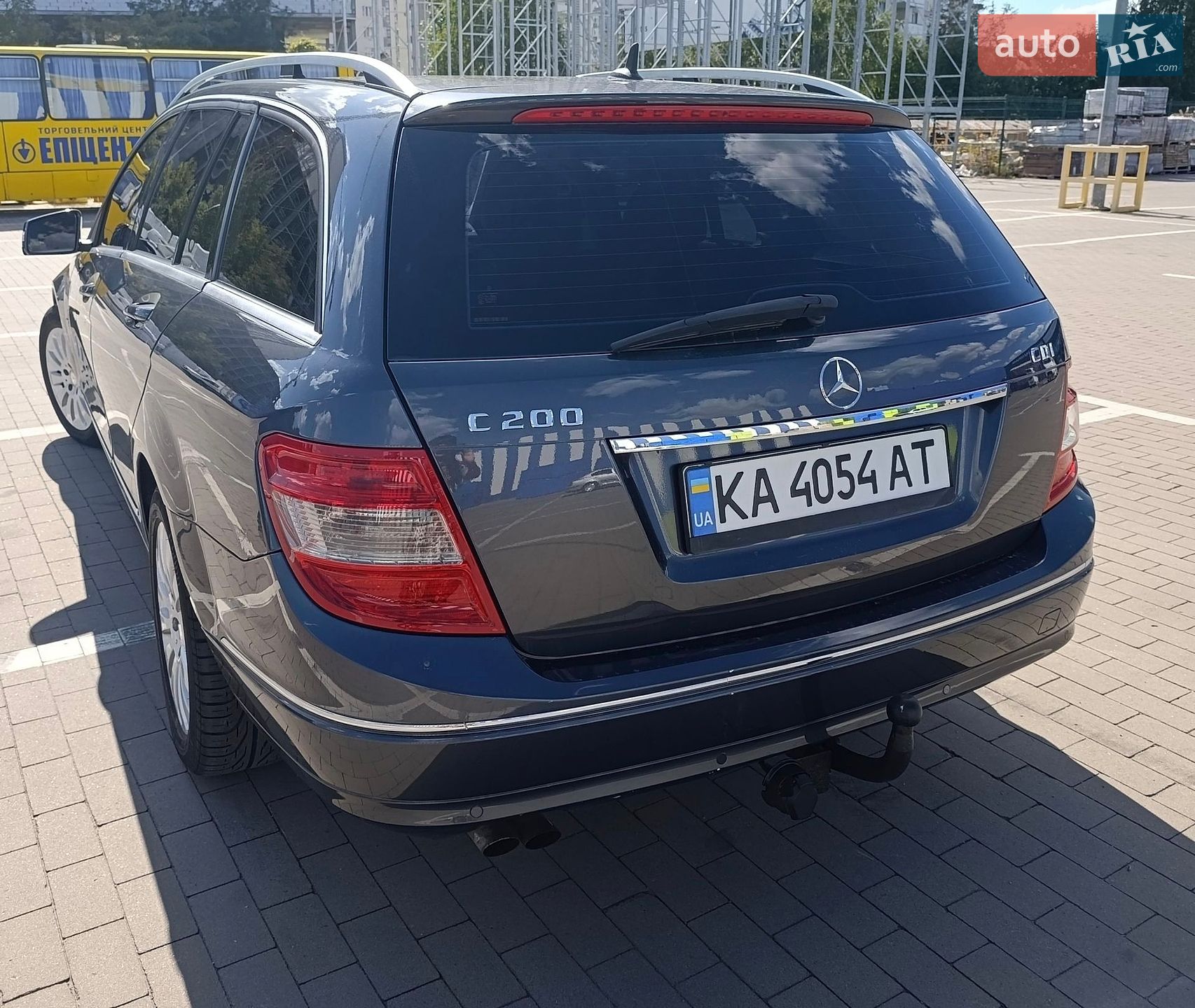 Mercedes-Benz C-Class 2010 VIN WDD2042011F534424 фото оголошення 4 з 5