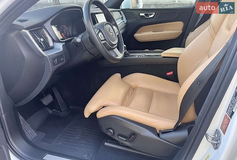 Volvo Xc60 2019 VIN YV4A22RK7K1392936 фото оголошення 5 з 29