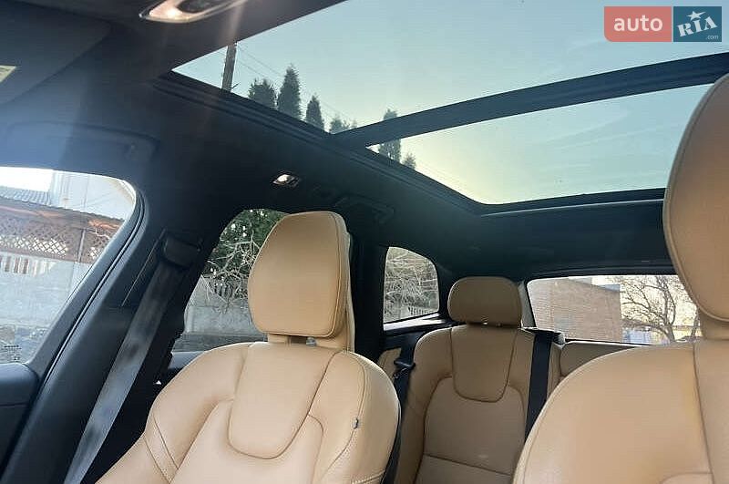 Volvo Xc60 2019 VIN YV4A22RK7K1392936 фото оголошення 12 з 29