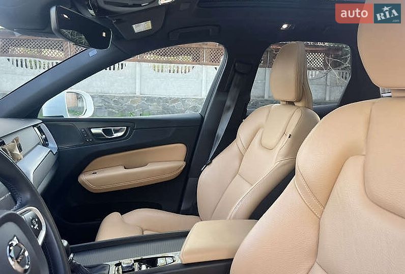 Volvo Xc60 2019 VIN YV4A22RK7K1392936 фото оголошення 15 з 29