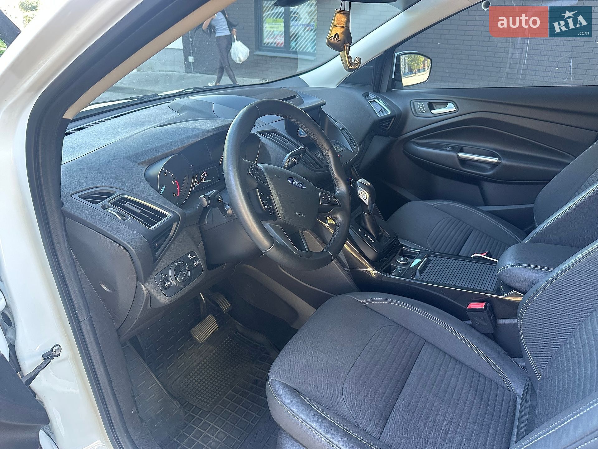 Ford Kuga 2019 VIN WF0AXXWPMAKJ60115 фото оголошення 6 з 11