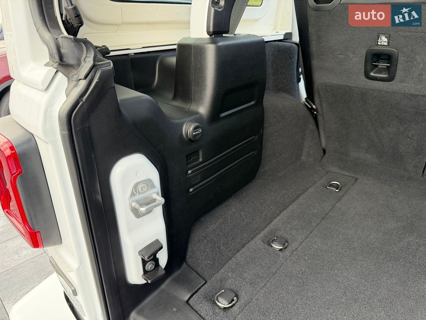 Jeep Wrangler 2021 VIN 1C4HJXEM4MW701812 фото оголошення 30 з 71