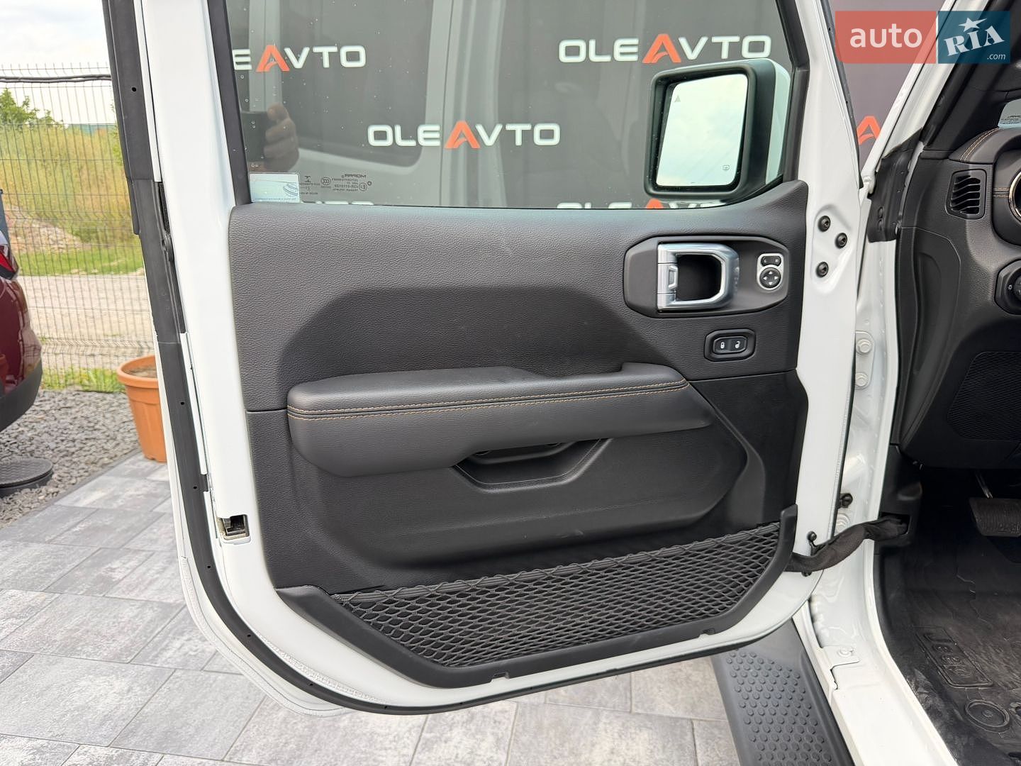 Jeep Wrangler 2021 VIN 1C4HJXEM4MW701812 фото оголошення 34 з 71