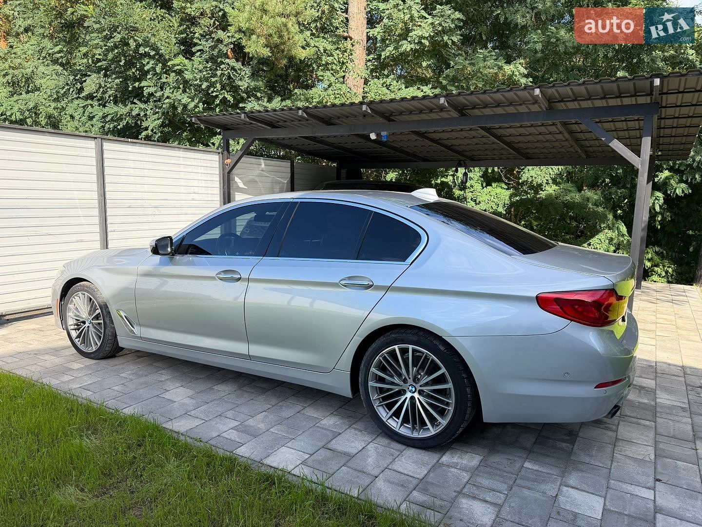 BMW 5 Series 2017 VIN WBAJA5C30HG898006 фото оголошення 5 з 33